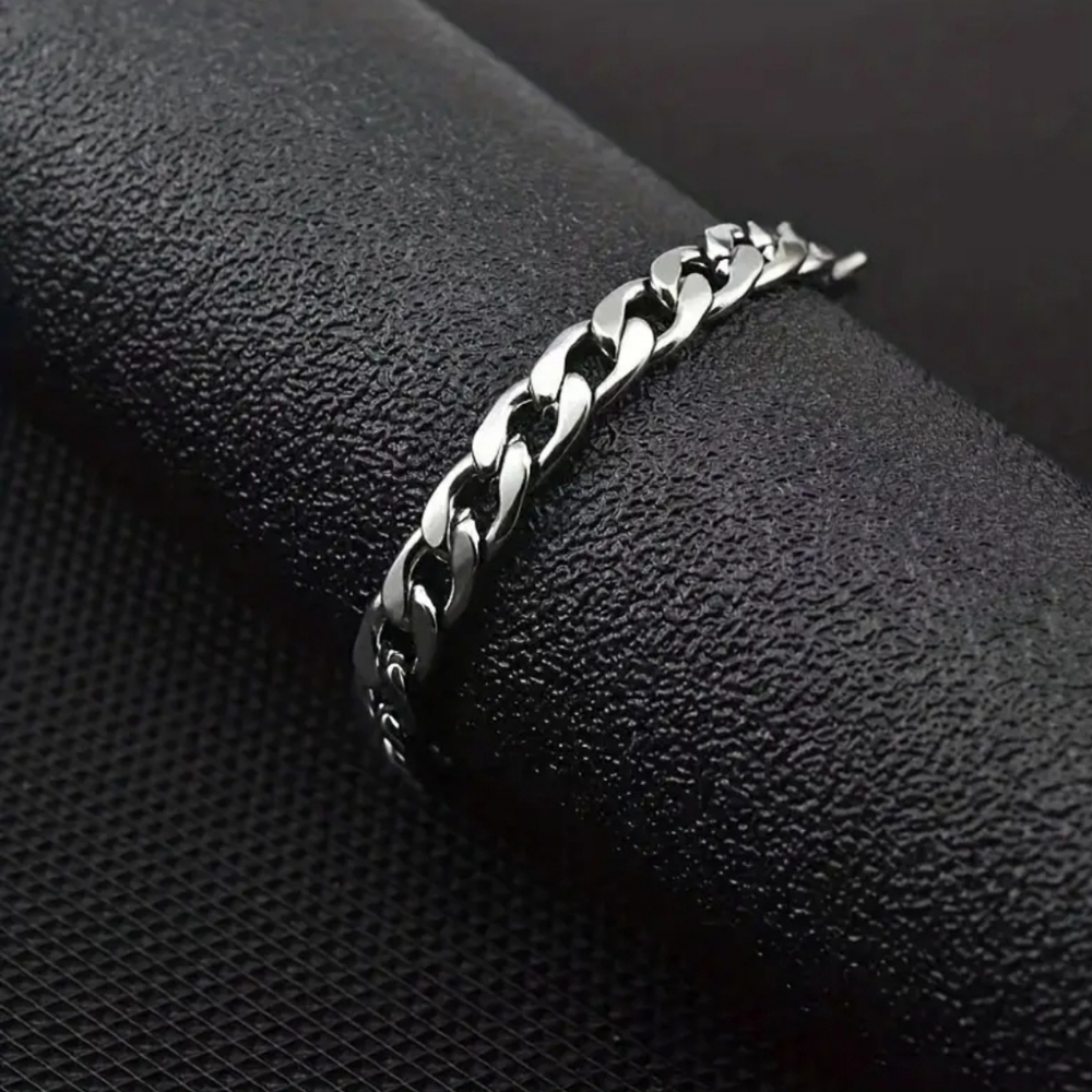 Chunky Silver Chain Bracelet - Picture 2 of 3